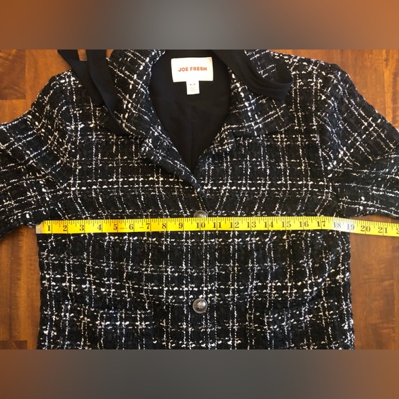 Tweed Boucle Jacket - Picture 6 of 16